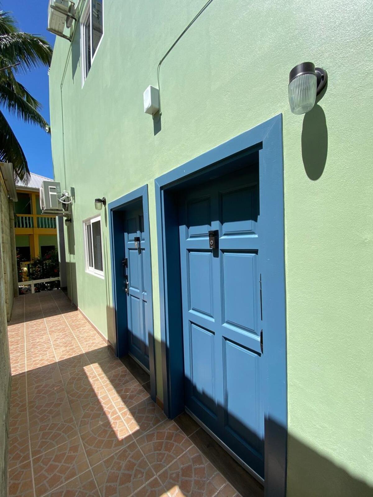 Meme'S Place Placencia Eksteriør bilde